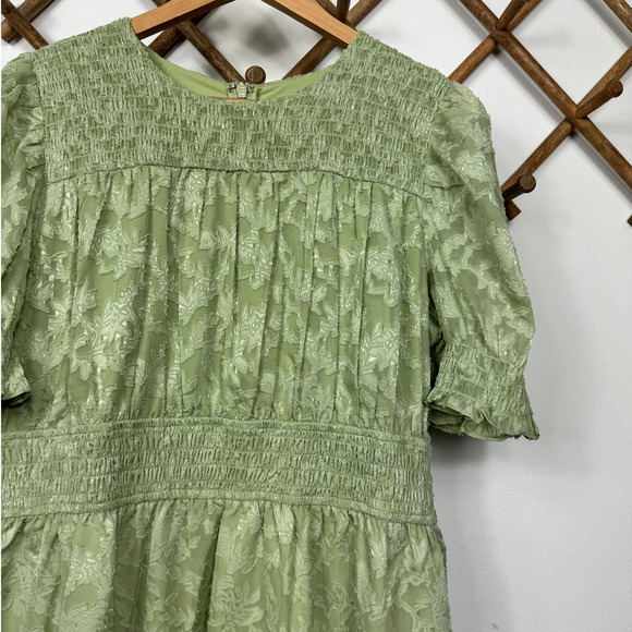 Adelyn Rae Jules Smocked Burnout Chiffon Minidress in Green Size XL - Picture 5 of 11